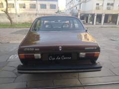 SAAB 1974, COM MOTOR 4 CILINDROS E CâMBIO AUTOMÁTICO, MODELO RARO AQUI NO BRASIL imagem 6 SAAB 1974, COM MOTOR 4 CILINDROS E CâMBIO AUTOMÁTICO, MODELO RARO AQUI NO BRASIL imagem 6
