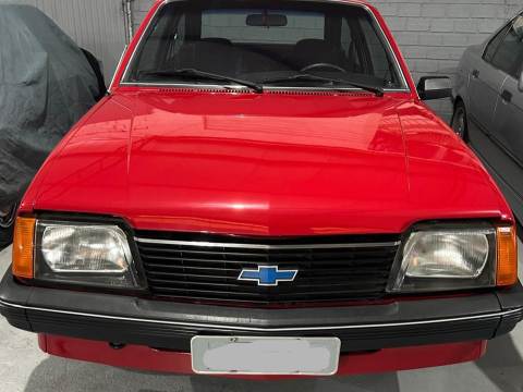 MONZA HATCH 1.8 1983/84 COM APENAS 10.000 KM ORIGINAIS