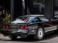 CORVETTE C4 1985, COM APENAS 60.000 KM ORIGINAIS, CÂMBIO MANUAL, PLACAS PRETAS COM O ANO DO CARRO, EM ESTADO IMPECÁVEL imagem 3 CORVETTE C4 1985, COM APENAS 60.000 KM ORIGINAIS, CÂMBIO MANUAL, PLACAS PRETAS COM O ANO DO CARRO, EM ESTADO IMPECÁVEL imagem 3