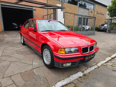 BMW 318i 1993, COM APENAS 43.000 MILHAS, CÂMBIO MANUAL, IMPECÁVEL ESTADO