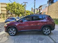 JEEP COMPASS LONGITUDE 2.0 AUTOMÁTICA BANCOS EM COURO PNEUS NOVOS SOM BEATS E SUBWOOFER imagem 4