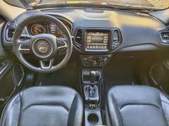 JEEP COMPASS LONGITUDE 2.0 AUTOMÁTICA BANCOS EM COURO PNEUS NOVOS SOM BEATS E SUBWOOFER imagem 13