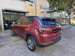JEEP COMPASS LONGITUDE 2.0 AUTOMÁTICA BANCOS EM COURO PNEUS NOVOS SOM BEATS E SUBWOOFER imagem 5