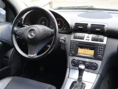 MERCEDES BENZ CLC 200 K 1.8 KOMPRESSOR 2 PORTAS AUTOMÁTICA ANO 2010 COM APENAS 110.900 Km IMPECÁVEL imagem 15 MERCEDES BENZ CLC 200 K 1.8 KOMPRESSOR 2 PORTAS AUTOMÁTICA ANO 2010 COM APENAS 110.900 Km IMPECÁVEL imagem 15