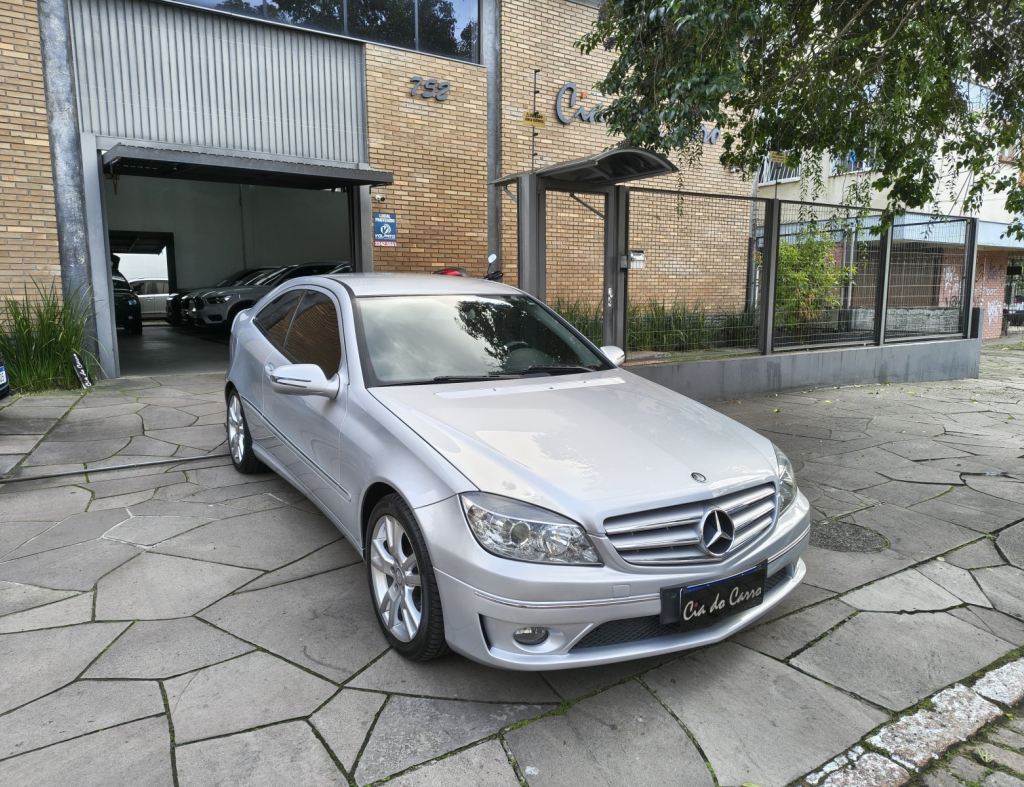 MERCEDES BENZ CLC 200 K 1.8 KOMPRESSOR 2 PORTAS AUTOMÁTICA ANO 2010 COM APENAS 110.900 Km IMPECÁVEL