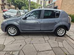 SANDERO PRIVILEGE AUTOMÁTICO 2014, COM APENAS 61.000 KM, ÚNICA DONA imagem 4 SANDERO PRIVILEGE AUTOMÁTICO 2014, COM APENAS 61.000 KM, ÚNICA DONA imagem 4
