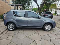 SANDERO PRIVILEGE AUTOMÁTICO 2014, COM APENAS 61.000 KM, ÚNICA DONA imagem 8 SANDERO PRIVILEGE AUTOMÁTICO 2014, COM APENAS 61.000 KM, ÚNICA DONA imagem 8