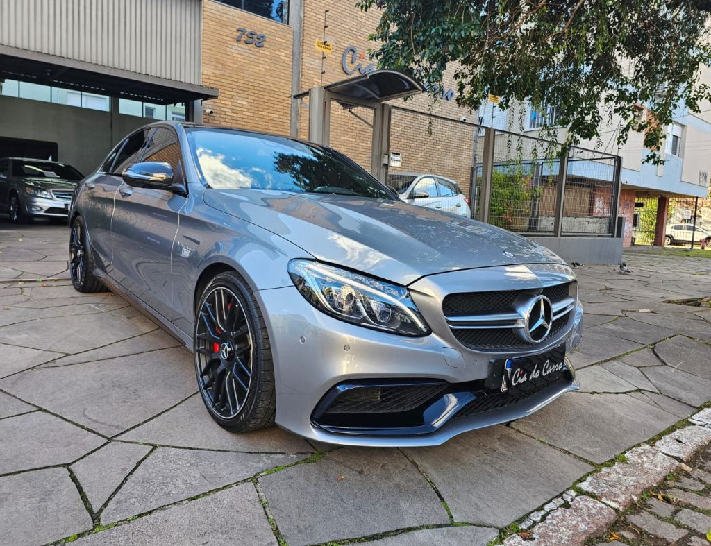 MERCEDES BENZ C63S AMG 2015, COM APENAS 31.000 KM, EM EXCELENTE ESTADO, TODAS REVISÕES EM CONCESSIONÁRIA