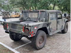 HUMMER M998 1989, VERSÃO ORIGINAL DO LENDÁRIO JIPE MILITAR HUMVEE imagem 7 HUMMER M998 1989, VERSÃO ORIGINAL DO LENDÁRIO JIPE MILITAR HUMVEE imagem 7