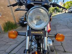 HONDA CB 400 II 1982, COM APENAS 8.717 KM, EM IMPECÁVEL ESTADO imagem 4 HONDA CB 400 II 1982, COM APENAS 8.717 KM, EM IMPECÁVEL ESTADO imagem 4