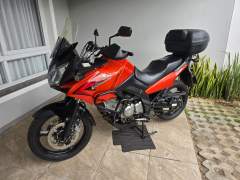 SUZUKI V STROM DL650 2013, COM APENAS 40.500 KM imagem 1