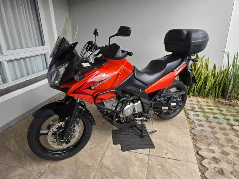 SUZUKI V STROM DL650 2013, COM APENAS 40.500 KM