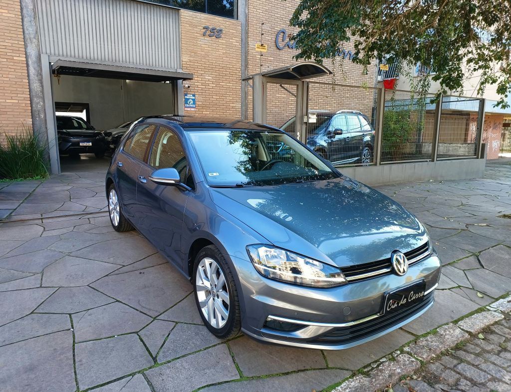 VOLKSWAGEN GOLF HIGHLINE 1.4 250 TSI FLEX AUTOMÁTICO COM TETO SOLAR E REVISÕES NA CONCESSIONÁRIA