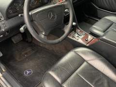 MERCEDES C280 ELEGANCE 1995, COM 72.000 KM, AUTOMÁTICA, COMPLETA COM TETO SOLAR, PLACAS PRETA imagem 5 MERCEDES C280 ELEGANCE 1995, COM 72.000 KM, AUTOMÁTICA, COMPLETA COM TETO SOLAR, PLACAS PRETA imagem 5