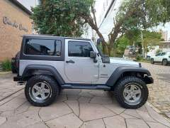 JEEP WRANGLER SPORT 3.6 V6 PENTASTAR COMPLETO DE FÁBRICA E TOTALMENTE EQUIPADO imagem 8 JEEP WRANGLER SPORT 3.6 V6 PENTASTAR COMPLETO DE FÁBRICA E TOTALMENTE EQUIPADO imagem 8