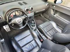 AUDI TT ROADSTER QUATTRO 2000, CÂMBIO MANUAL, 225 CV, TRAÇÃO INTEGRAL, RARÍSSIMO imagem 13 AUDI TT ROADSTER QUATTRO 2000, CÂMBIO MANUAL, 225 CV, TRAÇÃO INTEGRAL, RARÍSSIMO imagem 13