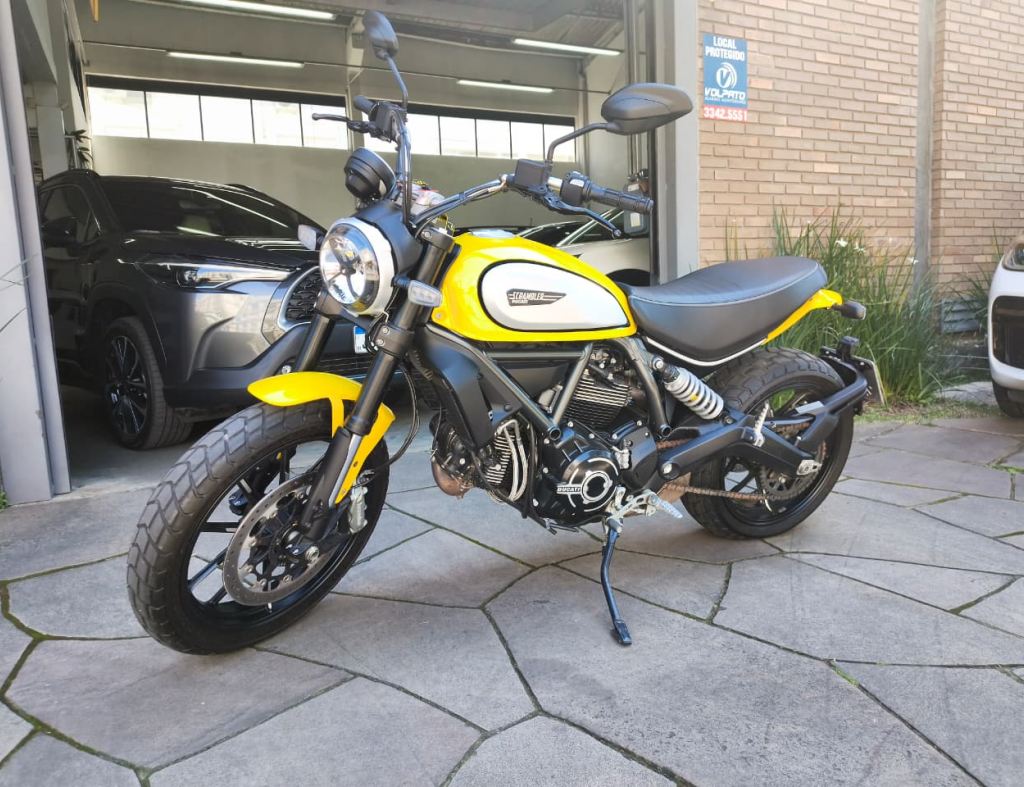 DUCATI SCRAMBLER 800CC 2021, COM APENAS 4.400 KM