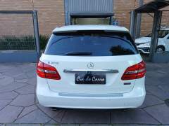MERCEDES BENZ CLASSE B 200 CGI 1.6 TURBO SPORT IMPECÁVEL imagem 5 MERCEDES BENZ CLASSE B 200 CGI 1.6 TURBO SPORT IMPECÁVEL imagem 5