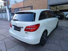 MERCEDES BENZ CLASSE B 200 CGI 1.6 TURBO SPORT IMPECÁVEL imagem 8 MERCEDES BENZ CLASSE B 200 CGI 1.6 TURBO SPORT IMPECÁVEL imagem 8