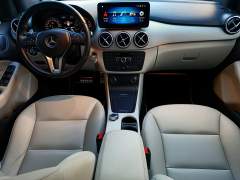MERCEDES BENZ CLASSE B 200 CGI 1.6 TURBO SPORT IMPECÁVEL imagem 14 MERCEDES BENZ CLASSE B 200 CGI 1.6 TURBO SPORT IMPECÁVEL imagem 14