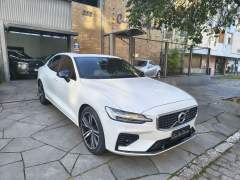 VOLVO S 60 2.0 TURBO R-DESIGN HIBRIDO PLUGIN 408 CV AUTOMÁTICO PNEUS NOVOS IMPECÁVEL imagem 1 VOLVO S 60 2.0 TURBO R-DESIGN HIBRIDO PLUGIN 408 CV AUTOMÁTICO PNEUS NOVOS IMPECÁVEL imagem 1
