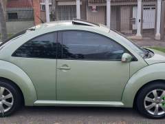 NEW BEETLE 2007, CÂMBIO MANUAL, TETO SOLAR, BANCOS EM COURO, MANUAIS E CHAVE RESERVA imagem 8 NEW BEETLE 2007, CÂMBIO MANUAL, TETO SOLAR, BANCOS EM COURO, MANUAIS E CHAVE RESERVA imagem 8