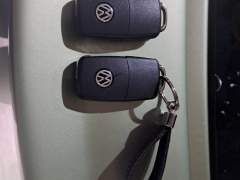 NEW BEETLE 2007, CÂMBIO MANUAL, TETO SOLAR, BANCOS EM COURO, MANUAIS E CHAVE RESERVA imagem 15 NEW BEETLE 2007, CÂMBIO MANUAL, TETO SOLAR, BANCOS EM COURO, MANUAIS E CHAVE RESERVA imagem 15