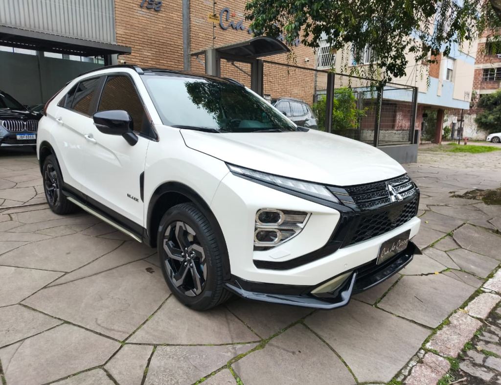 ECLIPSE CROSS BLACK HPE S 4X4 2026, COM APENAS 6.000 KM, TOP DE LINHA