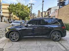 MERCEDES BENZ GLB 220 2.0 AMG LINE 4 MATIC HIBRIDO LEVE (MHEV) 7 LUGARES NA GARANTIA DE FÁBRICA IMPECÁVEL imagem 4 MERCEDES BENZ GLB 220 2.0 AMG LINE 4 MATIC HIBRIDO LEVE (MHEV) 7 LUGARES NA GARANTIA DE FÁBRICA IMPECÁVEL imagem 4