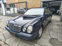 MERCEDES BENZ E 420 4.2 ELEGANCE V8 AUTOMÁTICA ANO 1997 COM APENAS 45.240 Km VEÍCULO DE COLEÇÃO IMPECÁVEL imagem 3 MERCEDES BENZ E 420 4.2 ELEGANCE V8 AUTOMÁTICA ANO 1997 COM APENAS 45.240 Km VEÍCULO DE COLEÇÃO IMPECÁVEL imagem 3