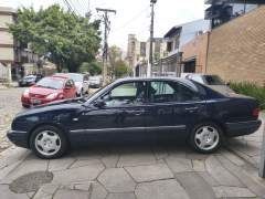 MERCEDES BENZ E 420 4.2 ELEGANCE V8 AUTOMÁTICA ANO 1997 COM APENAS 45.240 Km VEÍCULO DE COLEÇÃO IMPECÁVEL imagem 4 MERCEDES BENZ E 420 4.2 ELEGANCE V8 AUTOMÁTICA ANO 1997 COM APENAS 45.240 Km VEÍCULO DE COLEÇÃO IMPECÁVEL imagem 4