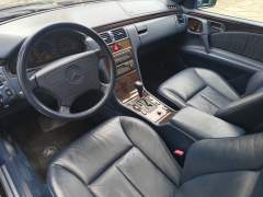 MERCEDES BENZ E 420 4.2 ELEGANCE V8 AUTOMÁTICA ANO 1997 COM APENAS 45.240 Km VEÍCULO DE COLEÇÃO IMPECÁVEL imagem 11 MERCEDES BENZ E 420 4.2 ELEGANCE V8 AUTOMÁTICA ANO 1997 COM APENAS 45.240 Km VEÍCULO DE COLEÇÃO IMPECÁVEL imagem 11