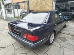MERCEDES BENZ E 420 4.2 ELEGANCE V8 AUTOMÁTICA ANO 1997 COM APENAS 45.240 Km VEÍCULO DE COLEÇÃO IMPECÁVEL imagem 7 MERCEDES BENZ E 420 4.2 ELEGANCE V8 AUTOMÁTICA ANO 1997 COM APENAS 45.240 Km VEÍCULO DE COLEÇÃO IMPECÁVEL imagem 7