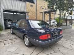 MERCEDES BENZ E 420 4.2 ELEGANCE V8 AUTOMÁTICA ANO 1997 COM APENAS 45.240 Km VEÍCULO DE COLEÇÃO IMPECÁVEL imagem 5 MERCEDES BENZ E 420 4.2 ELEGANCE V8 AUTOMÁTICA ANO 1997 COM APENAS 45.240 Km VEÍCULO DE COLEÇÃO IMPECÁVEL imagem 5