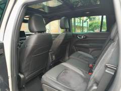 COMMANDER BLACKHAWK 2.0 TURBO, 2026, 7 LUGARES, 4X4, TOP DE LINHA, COM APENAS 6.000 KM imagem 12 COMMANDER BLACKHAWK 2.0 TURBO, 2026, 7 LUGARES, 4X4, TOP DE LINHA, COM APENAS 6.000 KM imagem 12